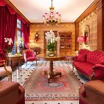 Hotel Duc De St-Simon