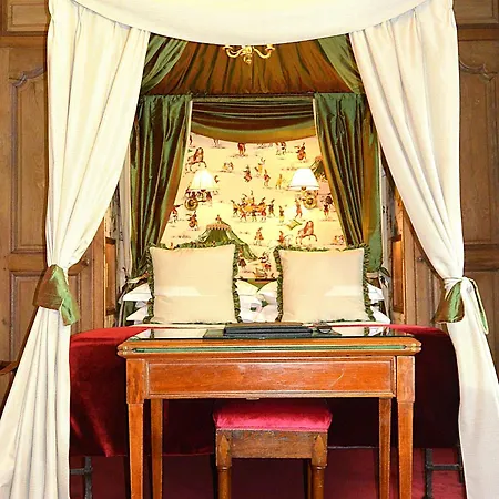 Duc De St-simon Hotel