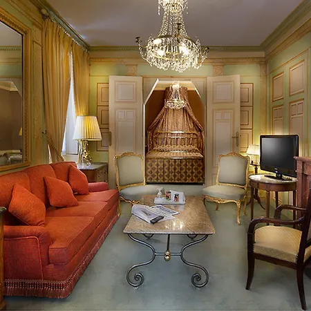 Duc De St-simon 4* Paris