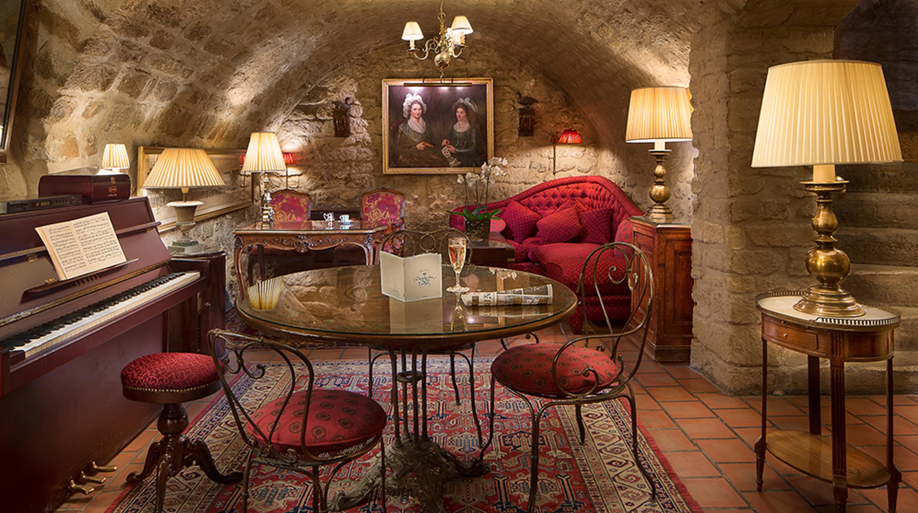 Duc De St-simon Hotel 4*