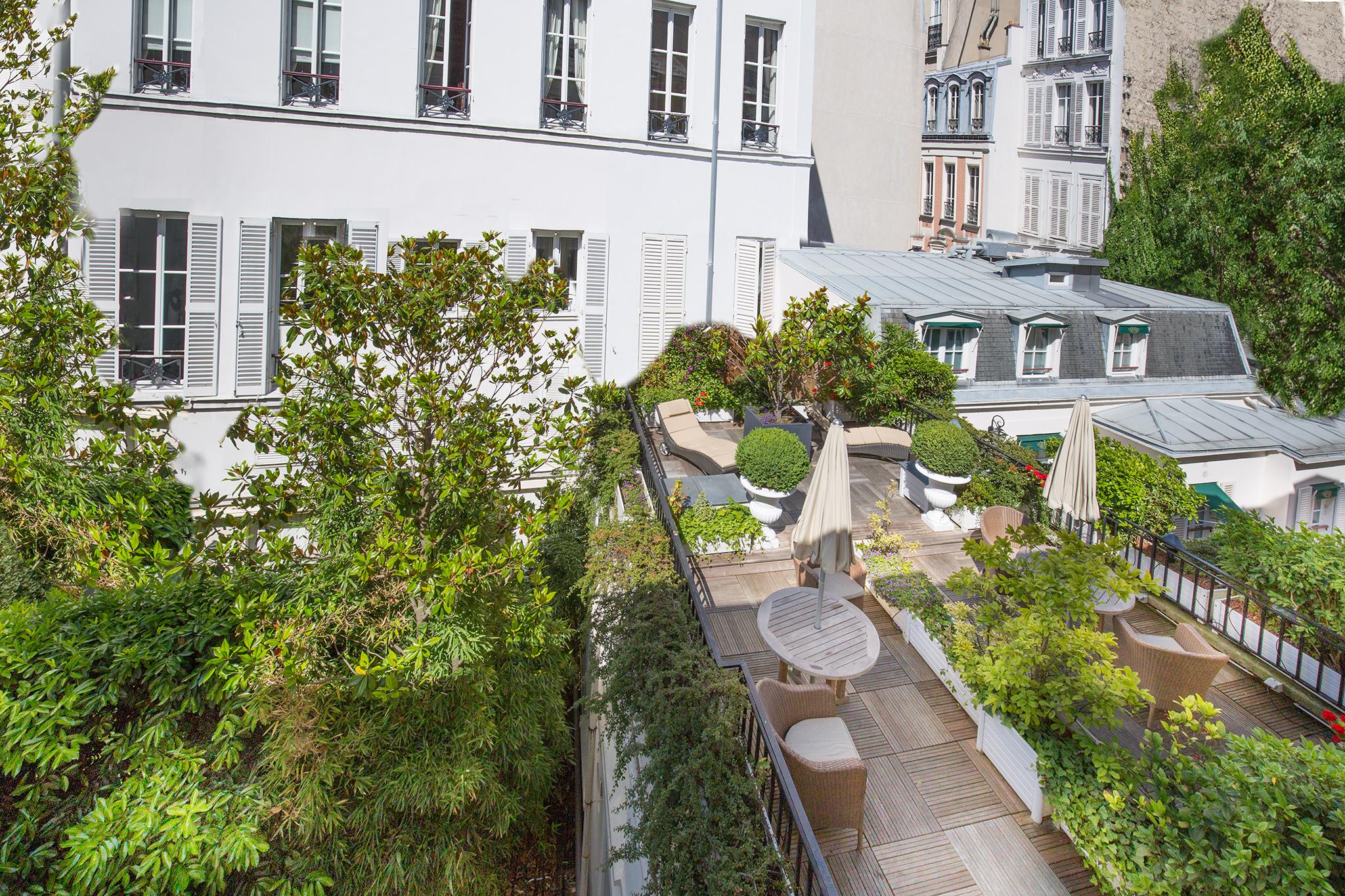Hotel Duc De St-simon 4*