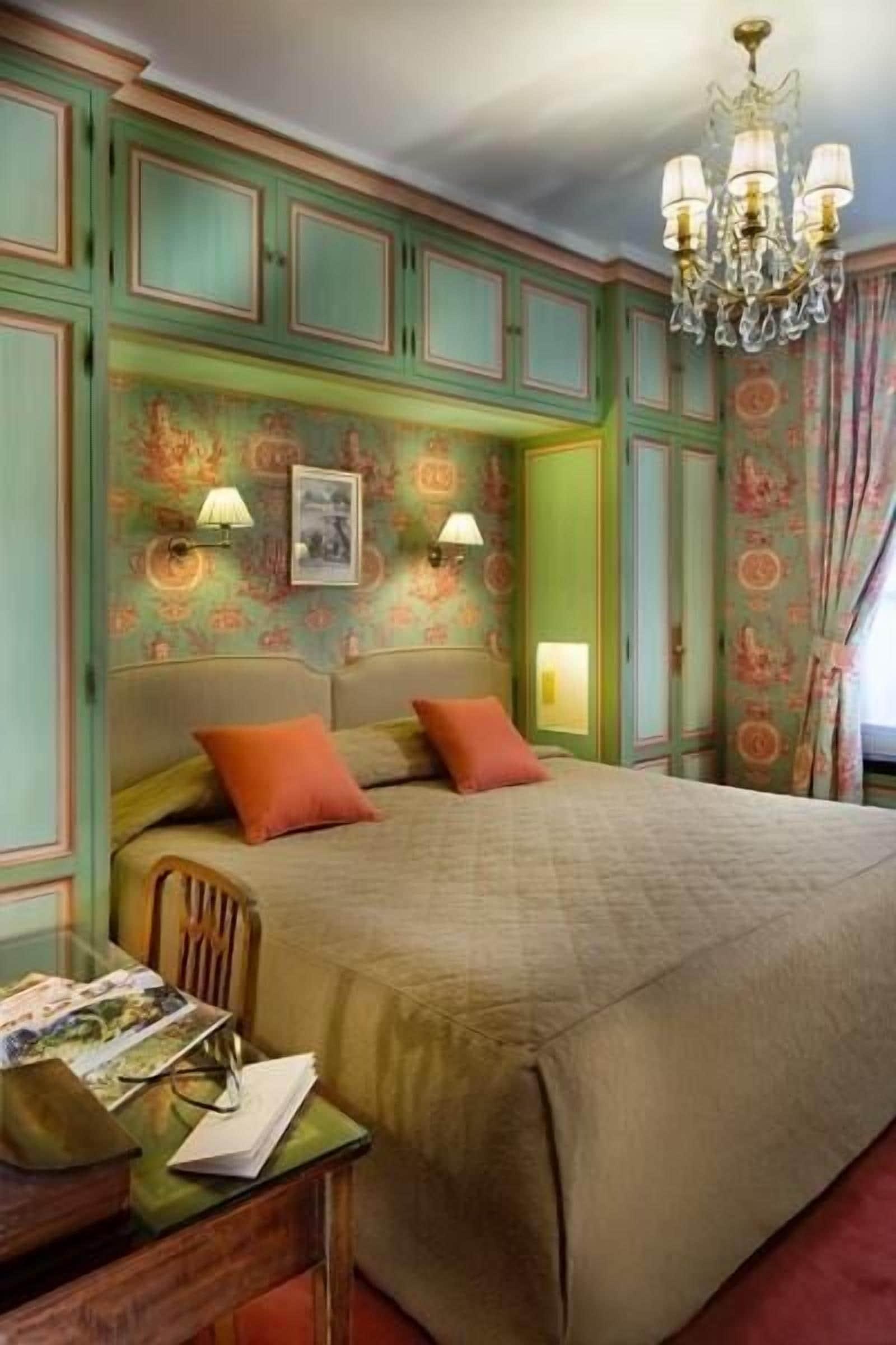 Duc De St-simon Hotel 4*